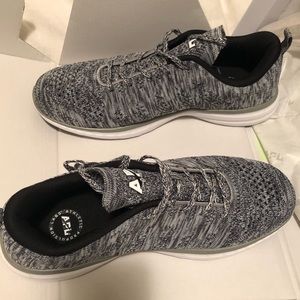 APL Women’s TechLoom Pro Knit Running Shoe size 10